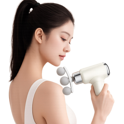 �ӷ��� 3�� �������� �̴� �ȸ��� TRI-GUN 
