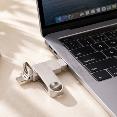 �ӷ��� ���ο� OTG ���� USB + 8�� + CŸ�� ����޸�